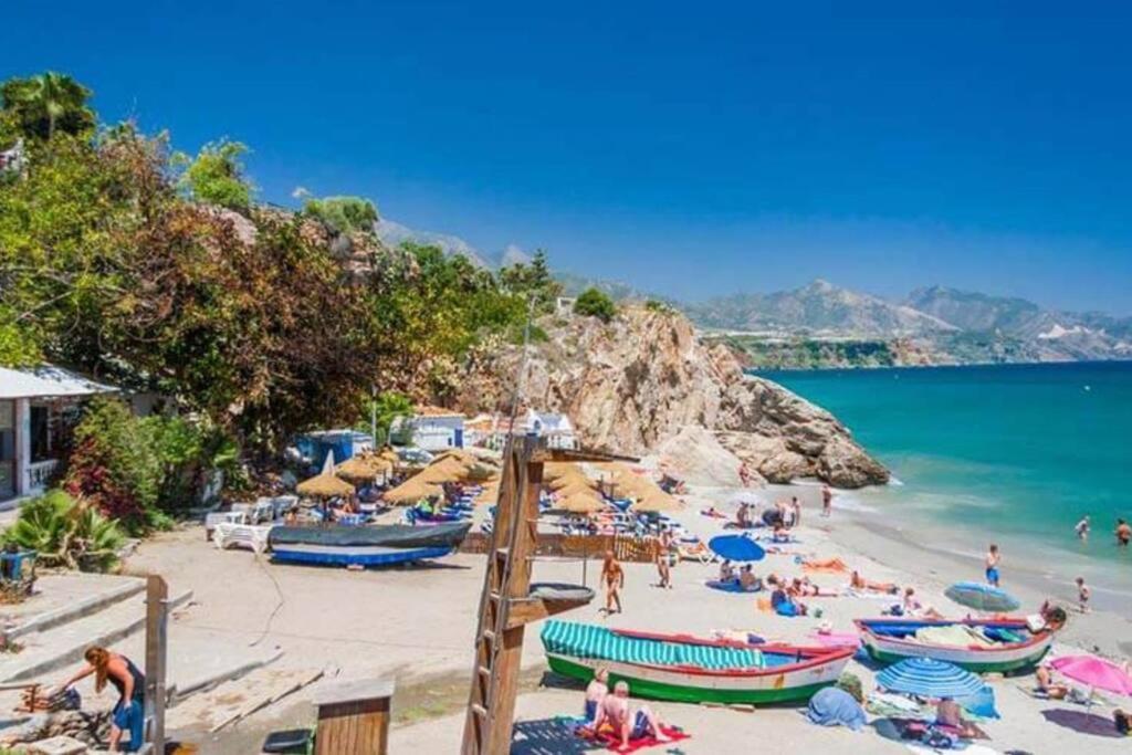 Bajo Playazo Jimena 6 Leilighet Nerja Eksteriør bilde